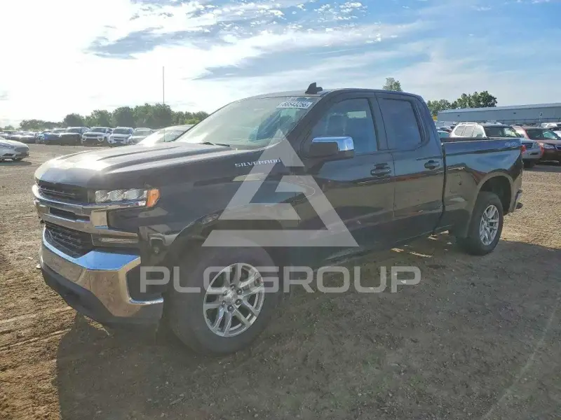 2021 Chevrolet Silverado photo