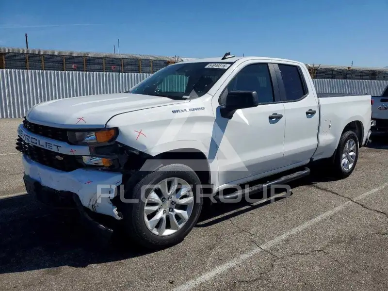 2021 Chevrolet Silverado photo