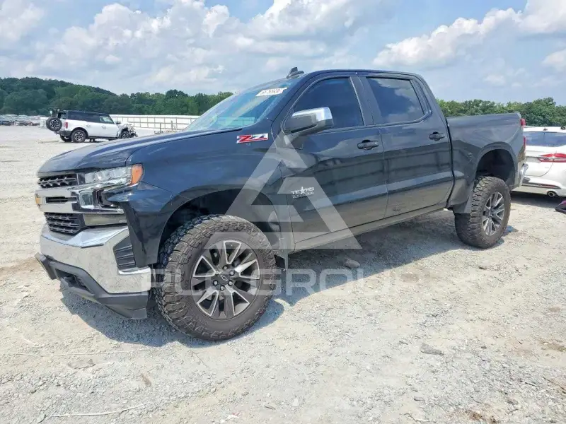 2021 Chevrolet Silverado photo
