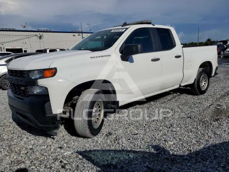 2021 Chevrolet Silverado photo