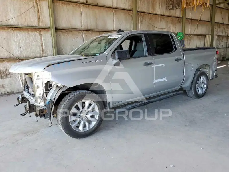 2021 Chevrolet Silverado photo