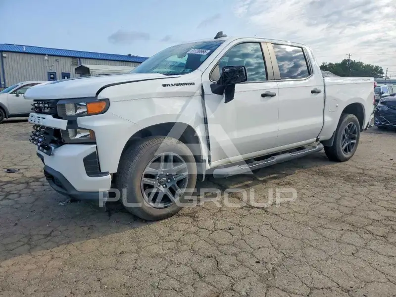 2021 Chevrolet Silverado photo