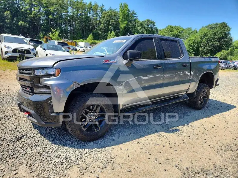 2021 Chevrolet Silverado photo