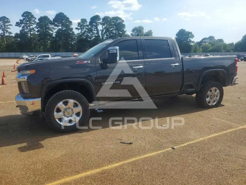 2021 Chevrolet Silverado photo