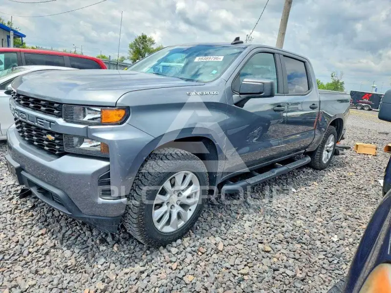 2021 Chevrolet Silverado photo