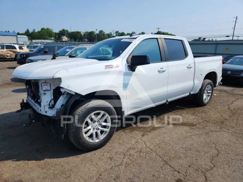 2021 Chevrolet Silverado photo