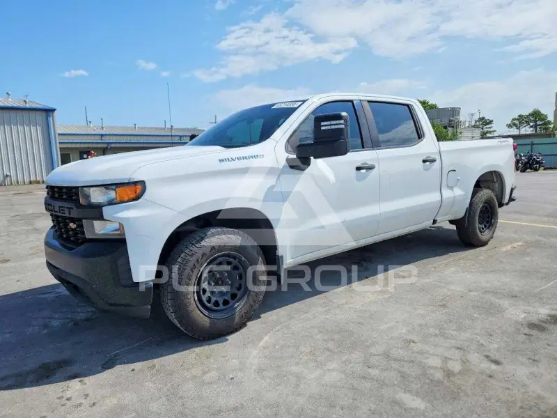 2021 Chevrolet Silverado photo