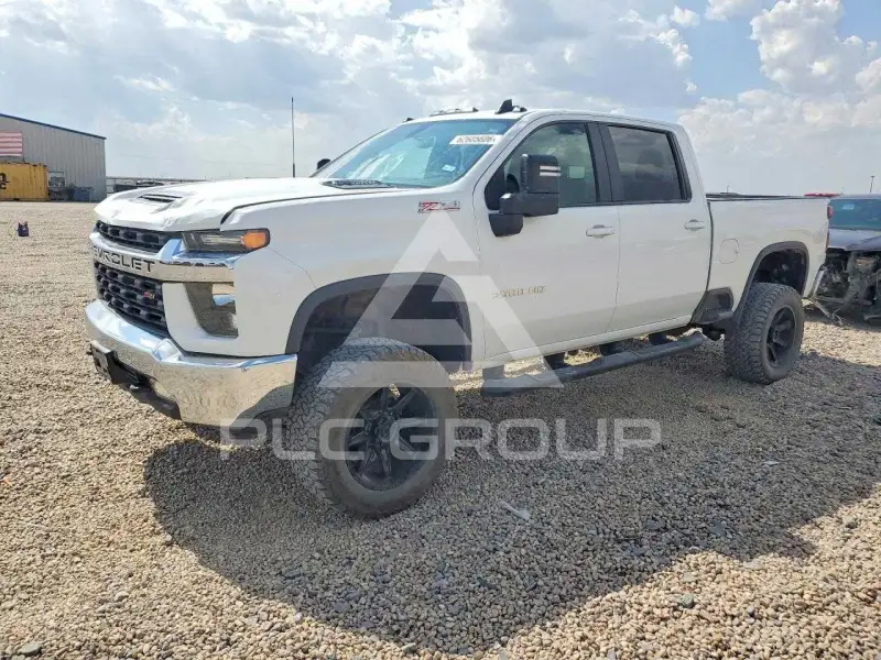 2021 Chevrolet Silverado photo