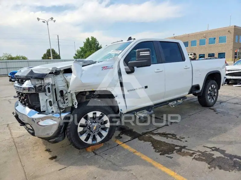 2021 Chevrolet Silverado фото