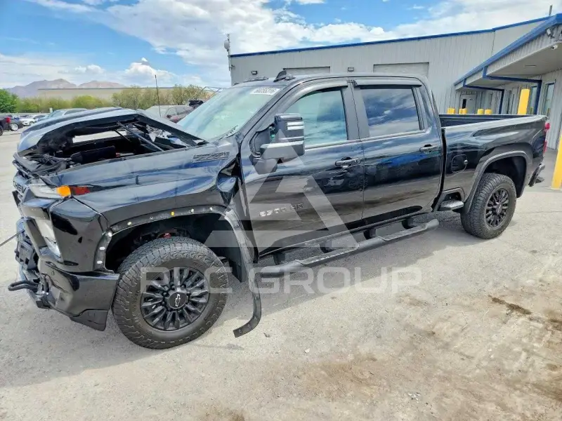 2021 Chevrolet Silverado photo