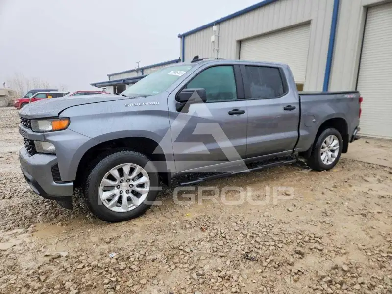 2021 Chevrolet Silverado фото