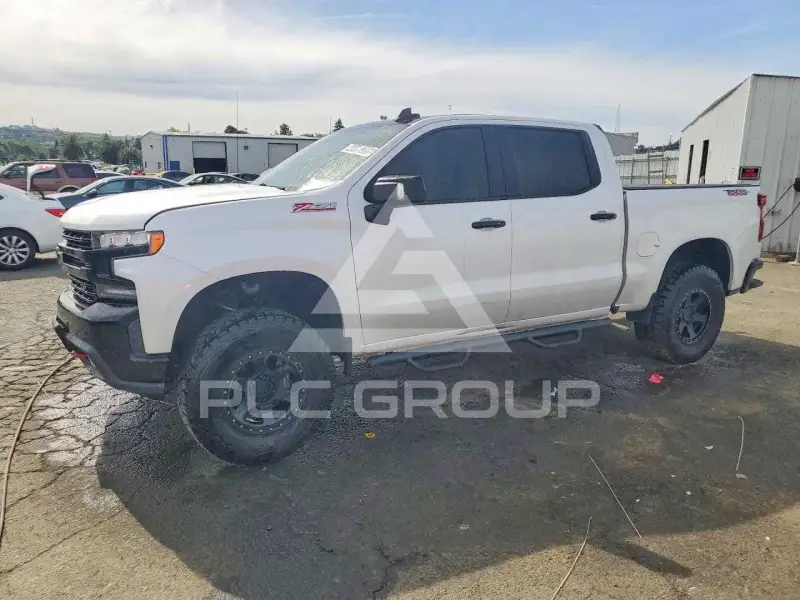 2021 Chevrolet Silverado photo