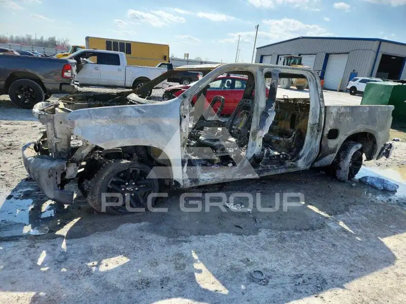 2021 Chevrolet Silverado photo