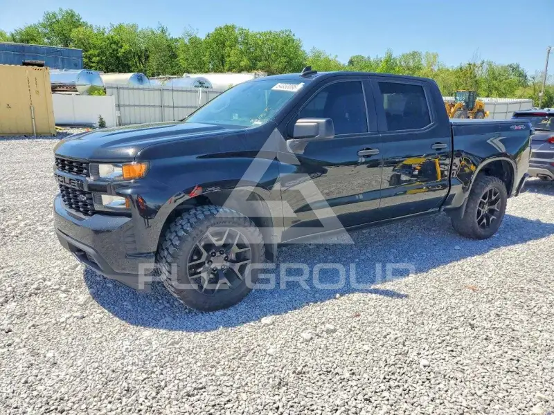2021 Chevrolet Silverado photo