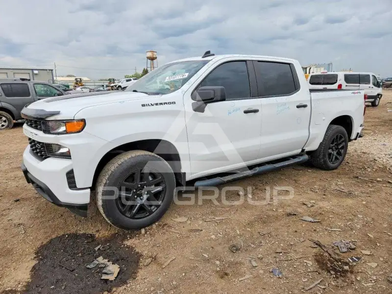 2021 Chevrolet Silverado фото