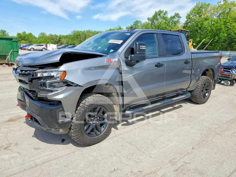 2021 Chevrolet Silverado photo