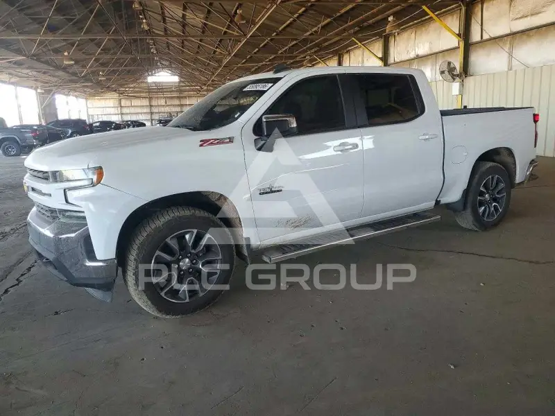 2021 Chevrolet Silverado photo