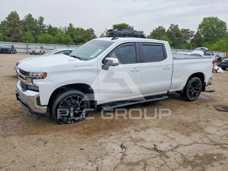 2021 Chevrolet Silverado photo