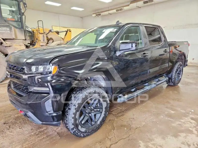 2021 Chevrolet Silverado photo