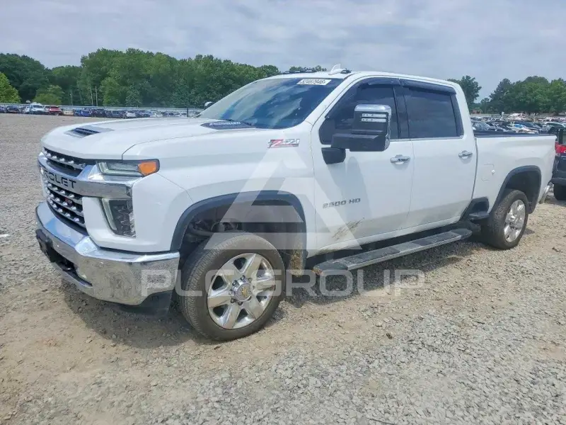 2021 Chevrolet Silverado photo