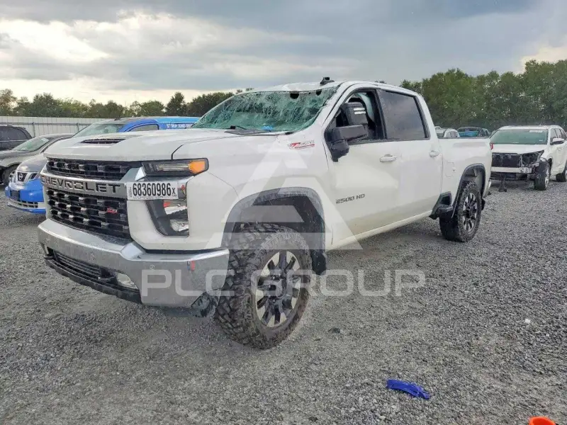 2021 Chevrolet Silverado photo