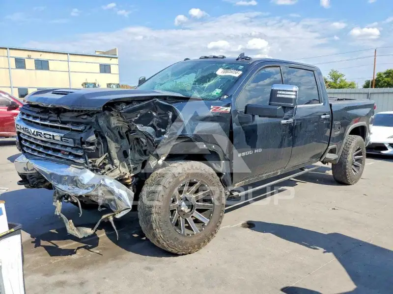 2021 Chevrolet Silverado photo