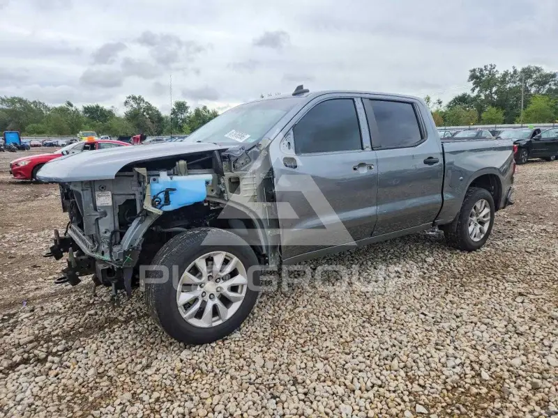 2021 Chevrolet Silverado photo