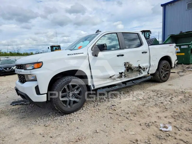 2021 Chevrolet Silverado photo