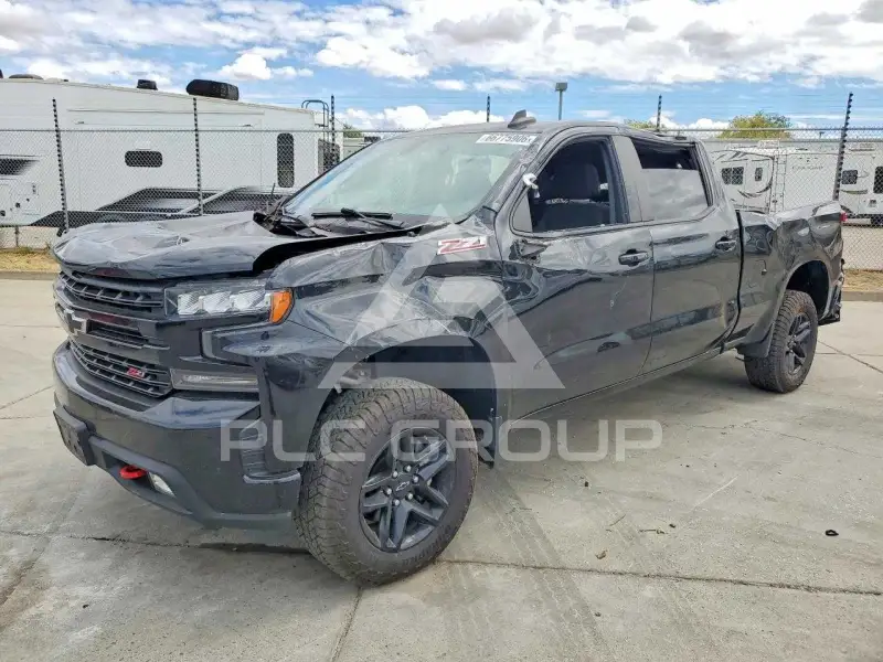 2021 Chevrolet Silverado photo