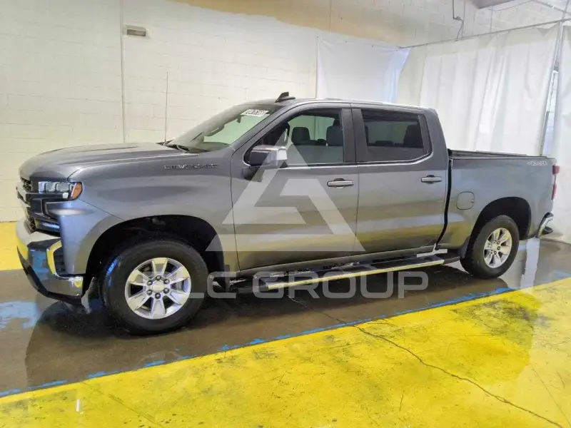 2021 Chevrolet Silverado photo