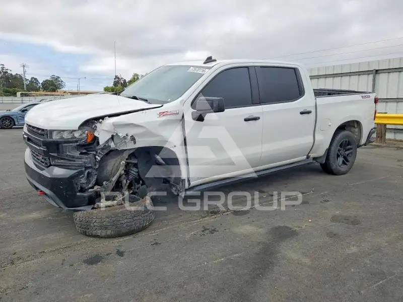 2021 Chevrolet Silverado photo