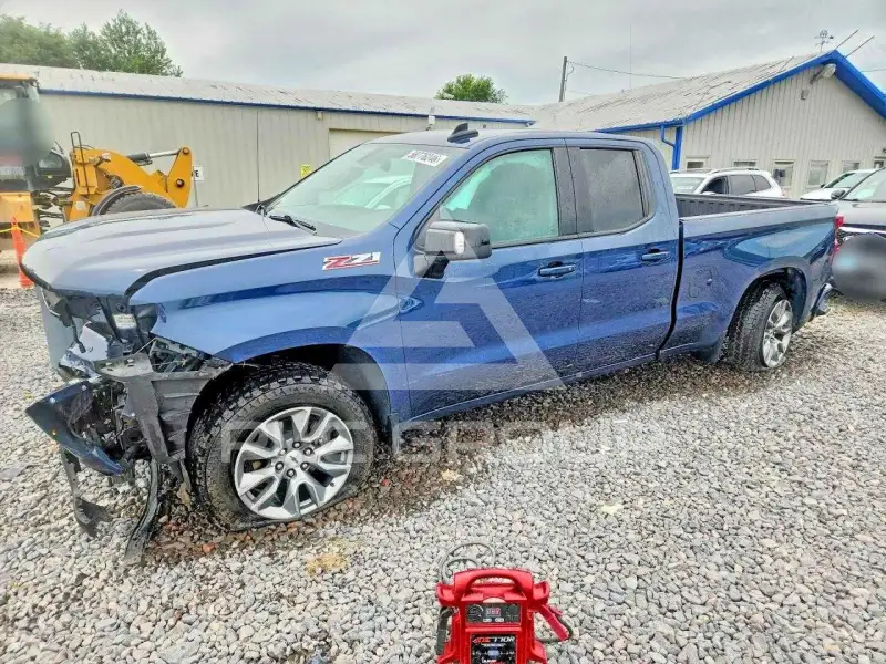 2021 Chevrolet Silverado photo