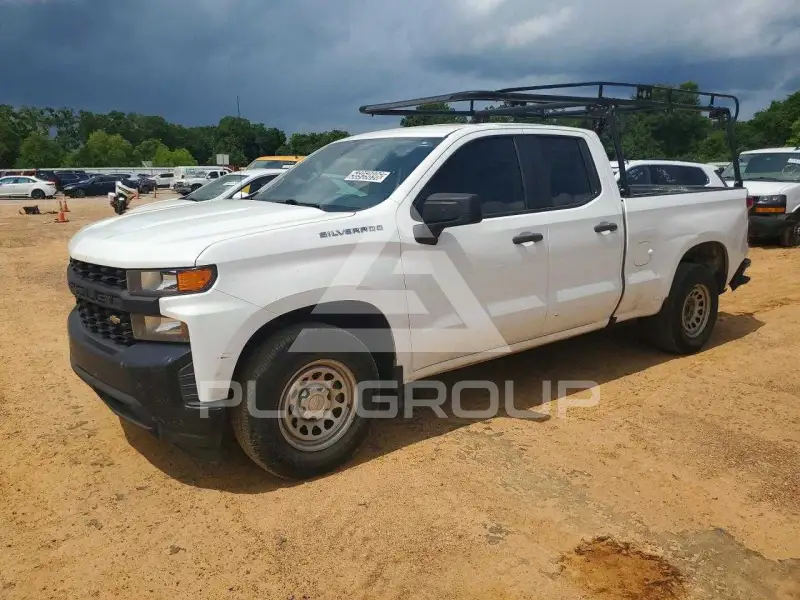2021 Chevrolet Silverado photo