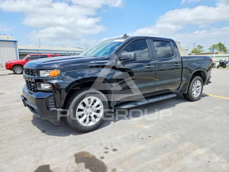 2021 Chevrolet Silverado photo