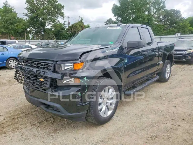 2021 Chevrolet Silverado photo