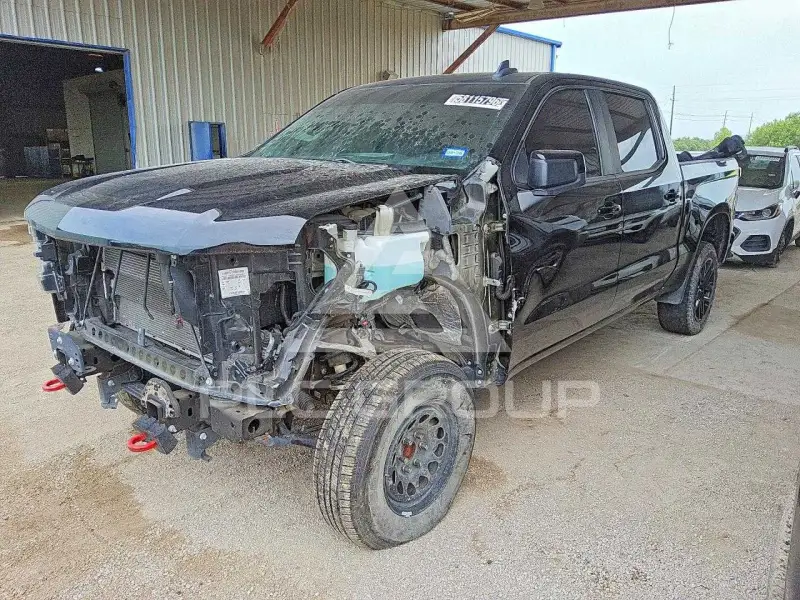 2021 Chevrolet Silverado photo