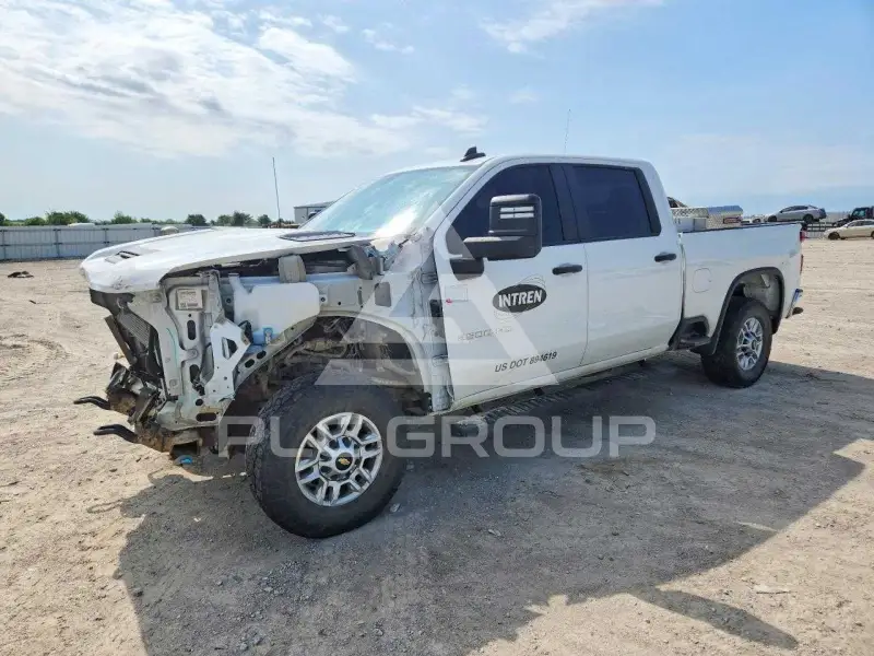2021 Chevrolet Silverado фото