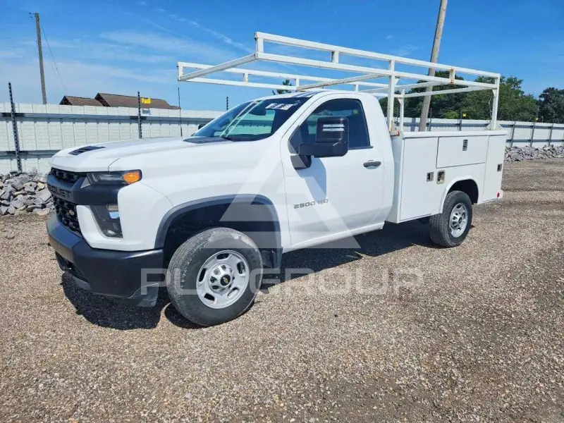2021 Chevrolet Silverado photo