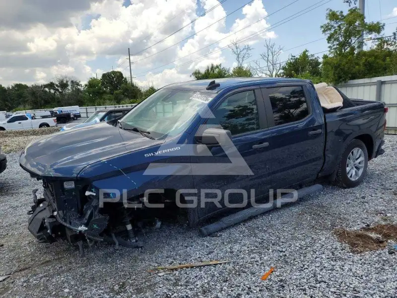 2021 Chevrolet Silverado photo