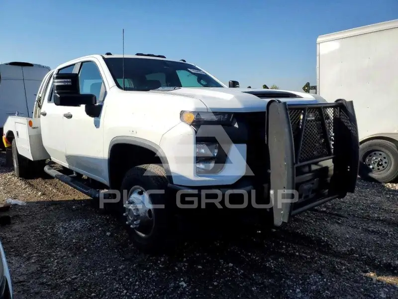 2021 Chevrolet Silverado фото