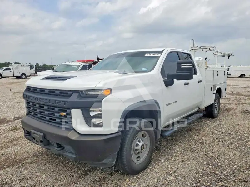 2021 Chevrolet Silverado photo