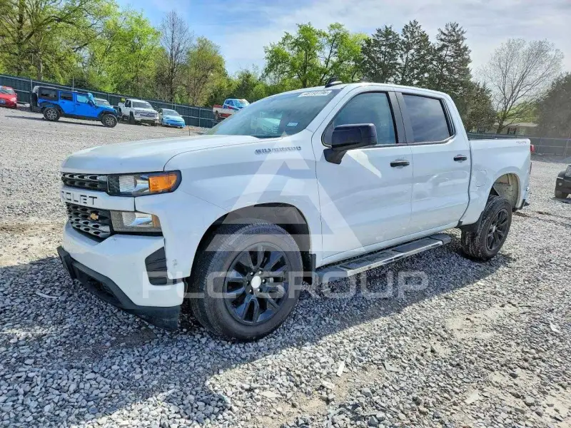 2021 Chevrolet Silverado photo