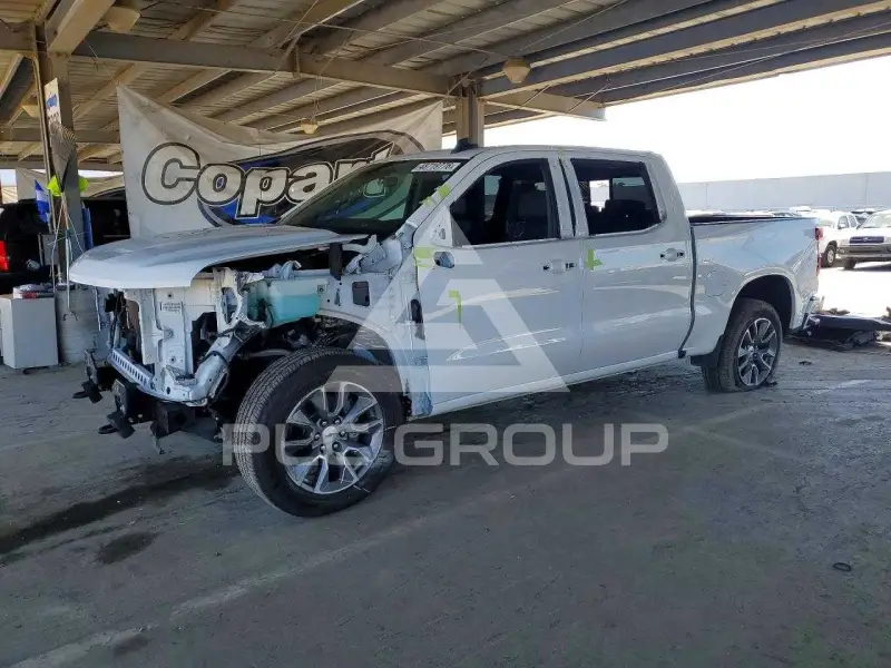 2021 Chevrolet Silverado photo