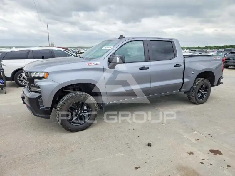 2021 Chevrolet Silverado photo