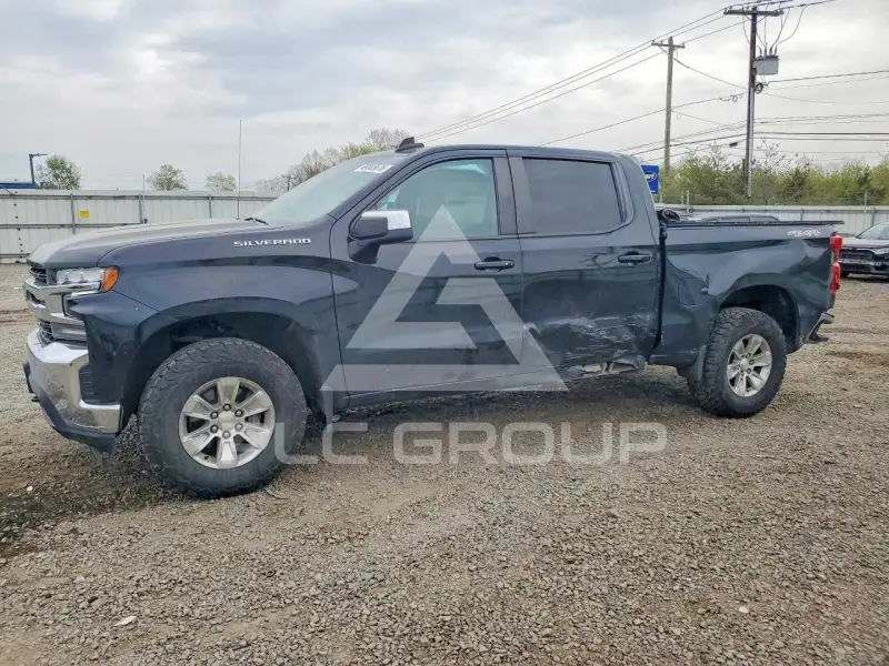 2021 Chevrolet Silverado photo