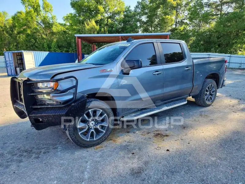 2021 Chevrolet Silverado photo