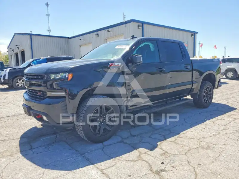 2021 Chevrolet Silverado photo