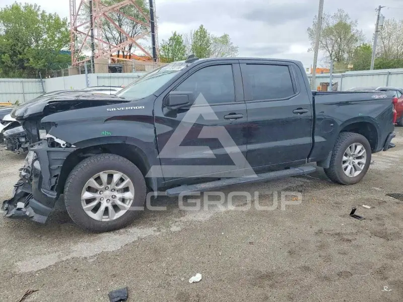 2021 Chevrolet Silverado фото