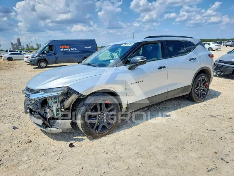 2021 Chevrolet Blazer photo