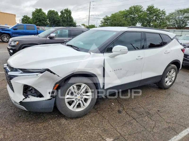 2021 Chevrolet Blazer photo